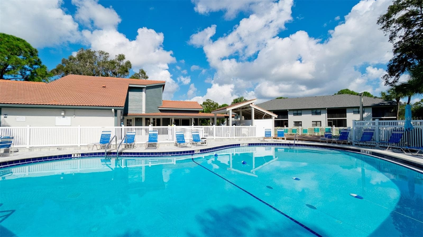 Condo - Hotel at 4601 46TH STREET CT W #201, BRADENTON, photo 54 of 86