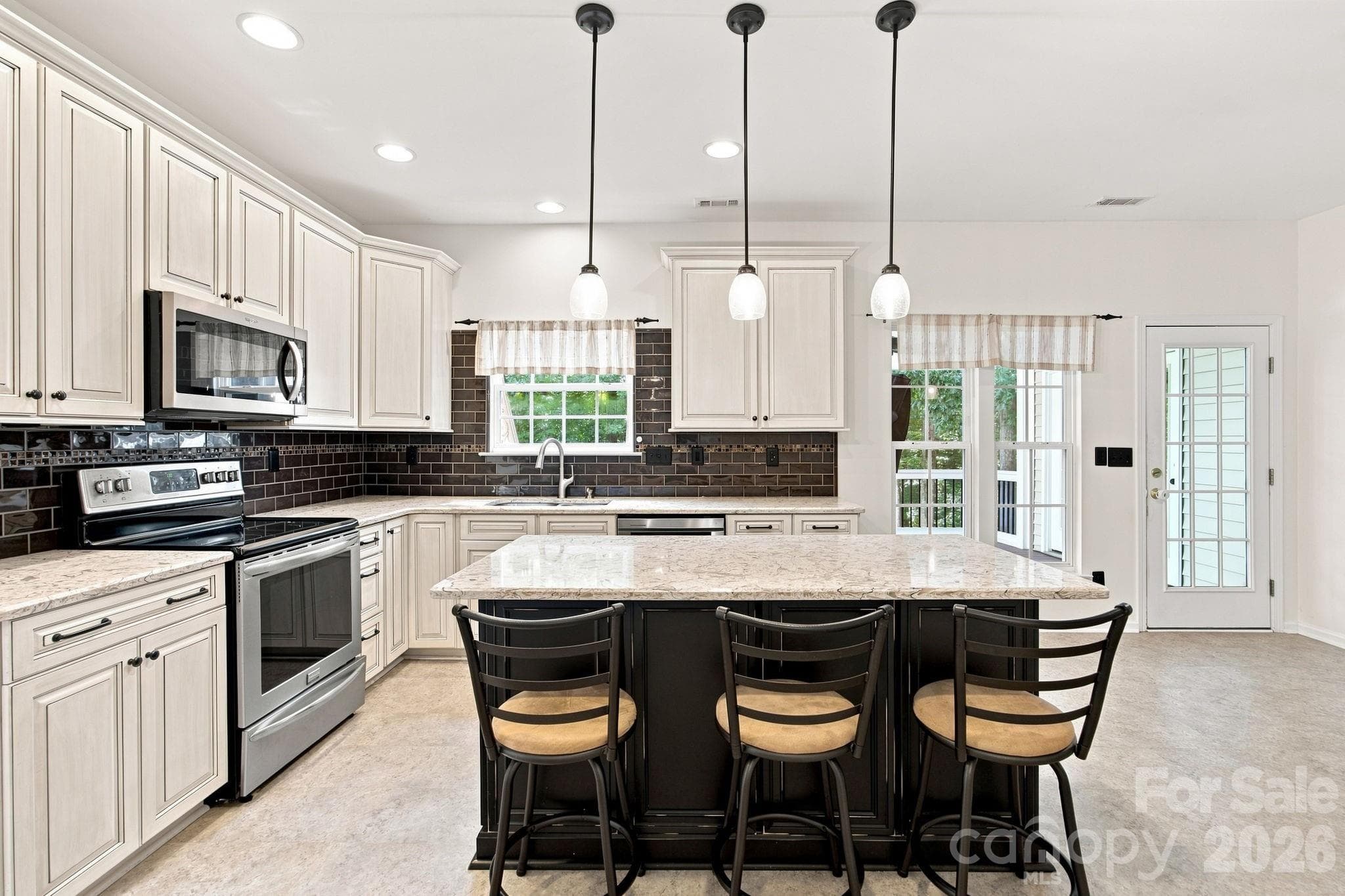 Kitchen - 10309 Elven Lane, Charlotte
