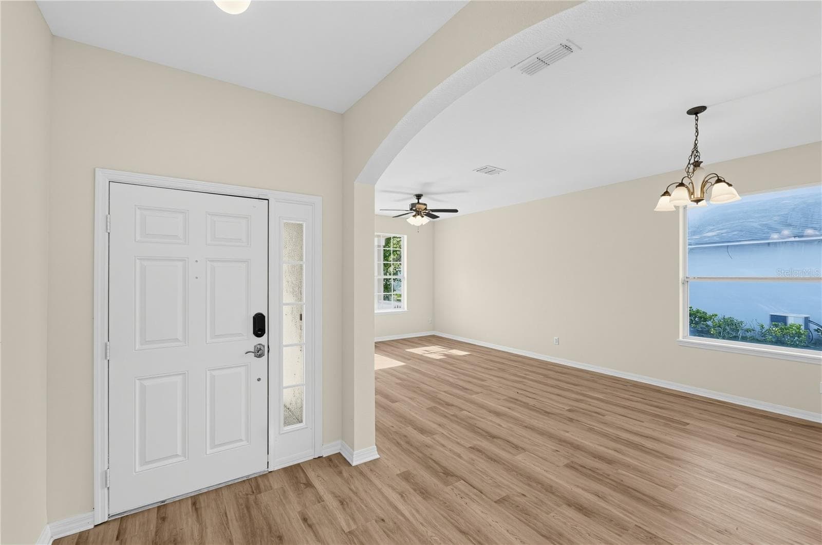 Single Family Residence at 34061 FORTUNADO ST, SORRENTO, photo 3 of 24