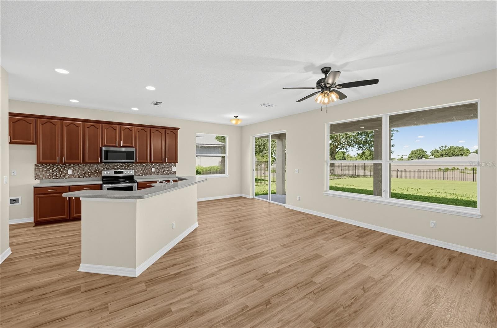 Single Family Residence at 34061 FORTUNADO ST, SORRENTO, photo 8 of 24