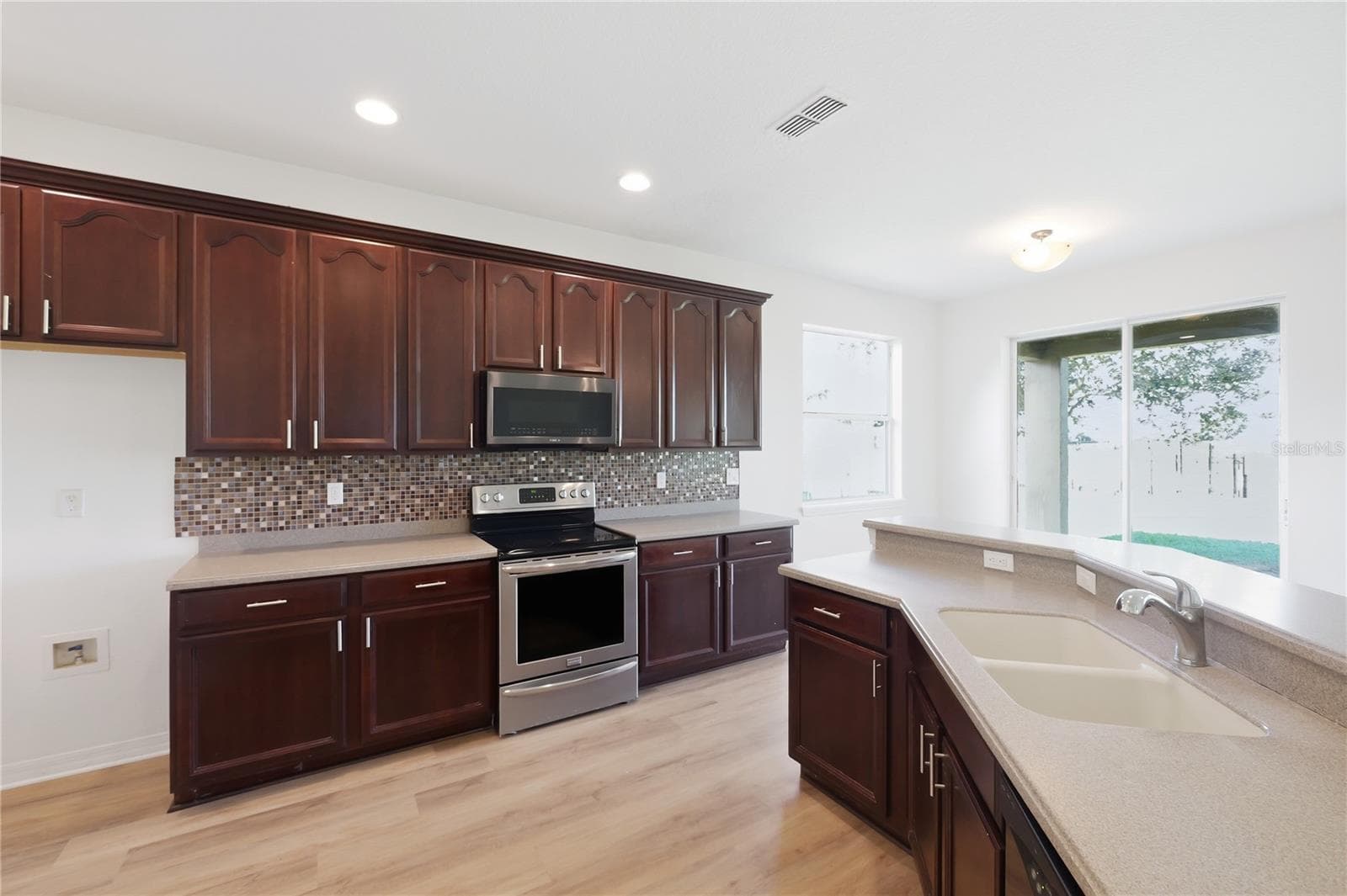 Single Family Residence at 34061 FORTUNADO ST, SORRENTO, photo 11 of 24