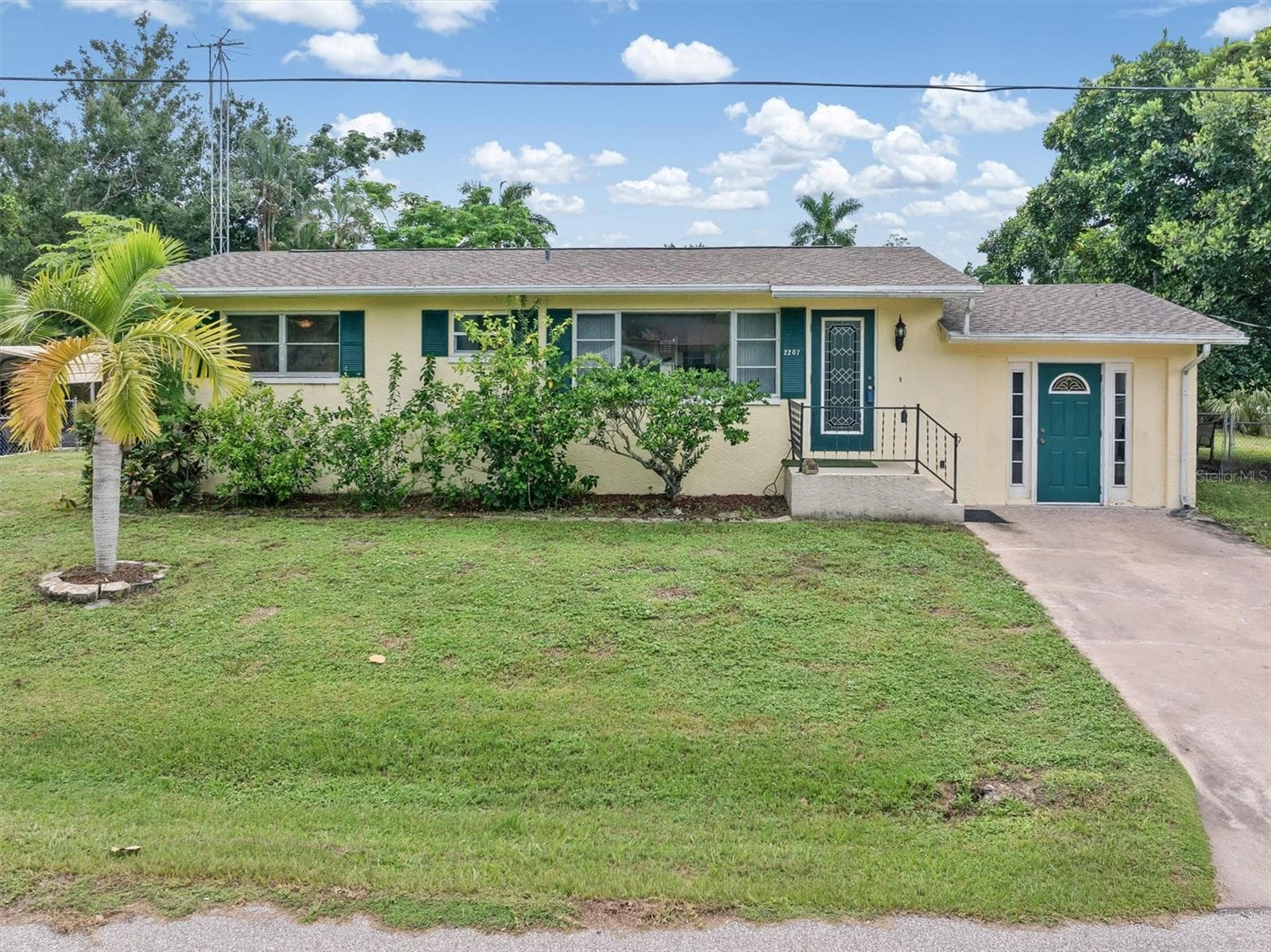 Single Family Residence at 2205 DIXIE AVE, PUNTA GORDA, photo 36 of 46