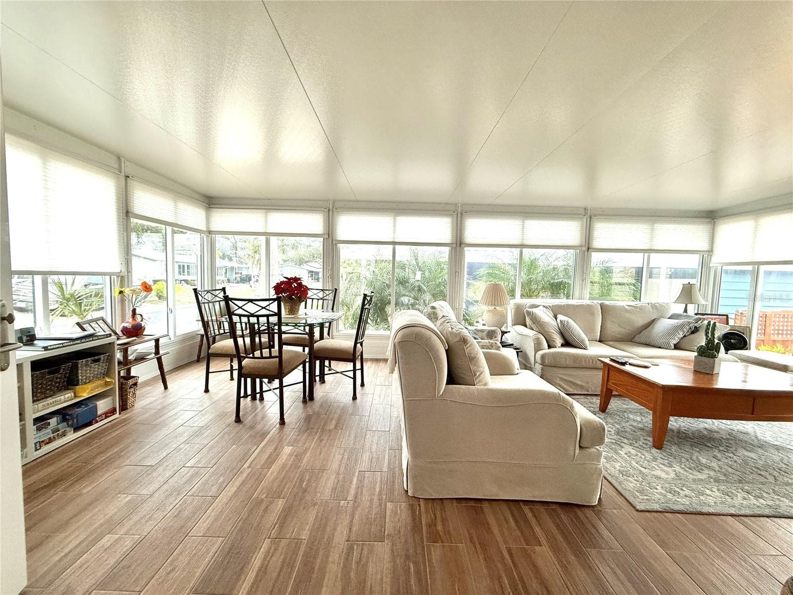Florida Room as previously furnished - 225 S PORT ROYAL LN, APOLLO BEACH