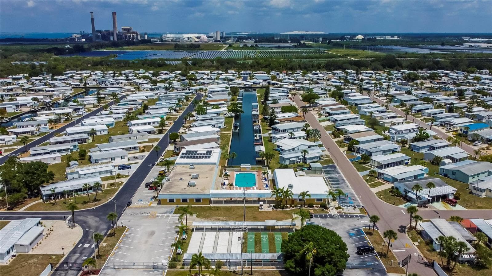 Manufactured Home at 225 S PORT ROYAL LN, APOLLO BEACH, photo 28 of 28
