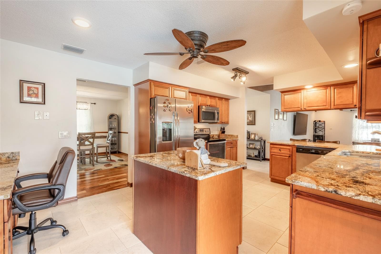 Single Family Residence at 754 PELICAN BAY DR, DAYTONA BEACH, photo 18 of 51