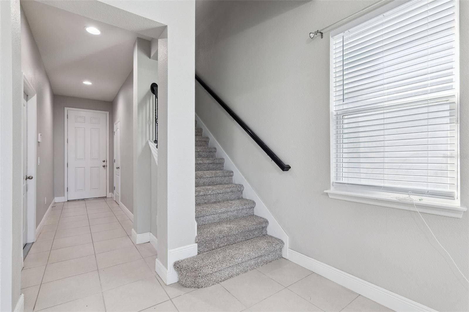 Single Family Residence at 3719 CRAWLEY DOWN LOOP, SANFORD, photo 5 of 43