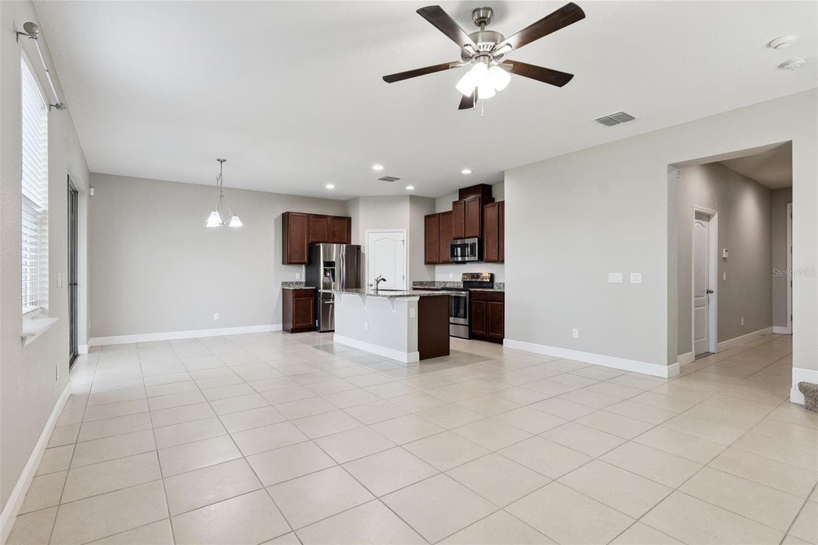 Single Family Residence at 3719 CRAWLEY DOWN LOOP, SANFORD, photo 8 of 43