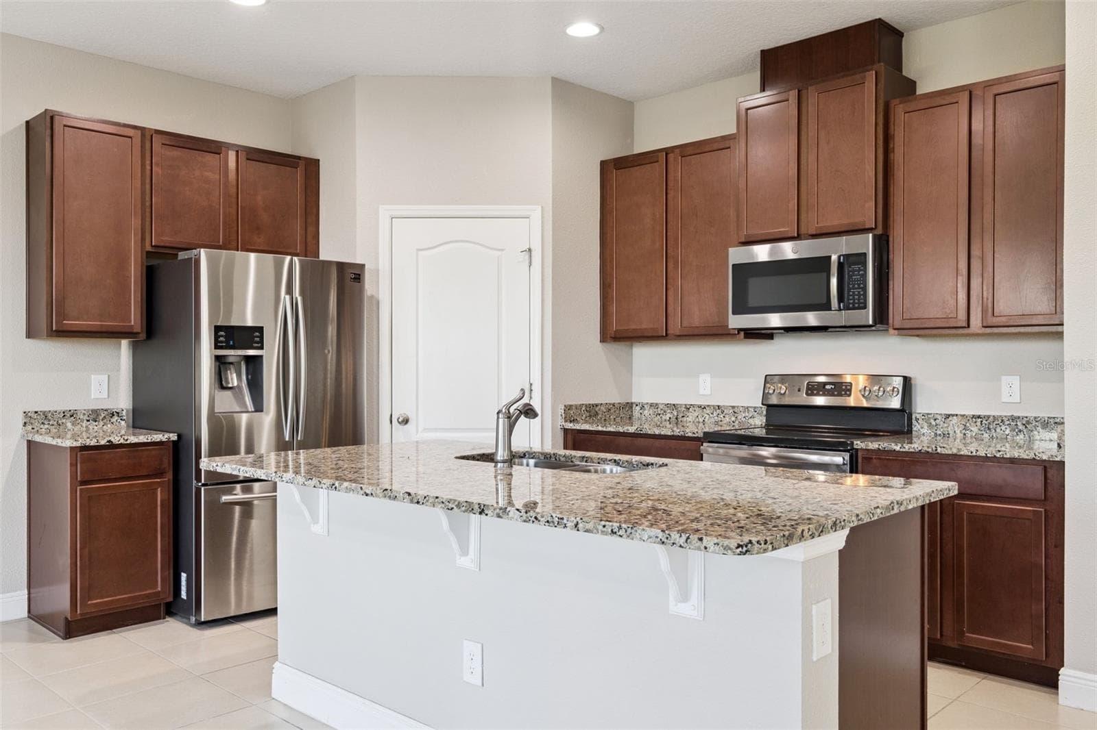Single Family Residence at 3719 CRAWLEY DOWN LOOP, SANFORD, photo 14 of 43
