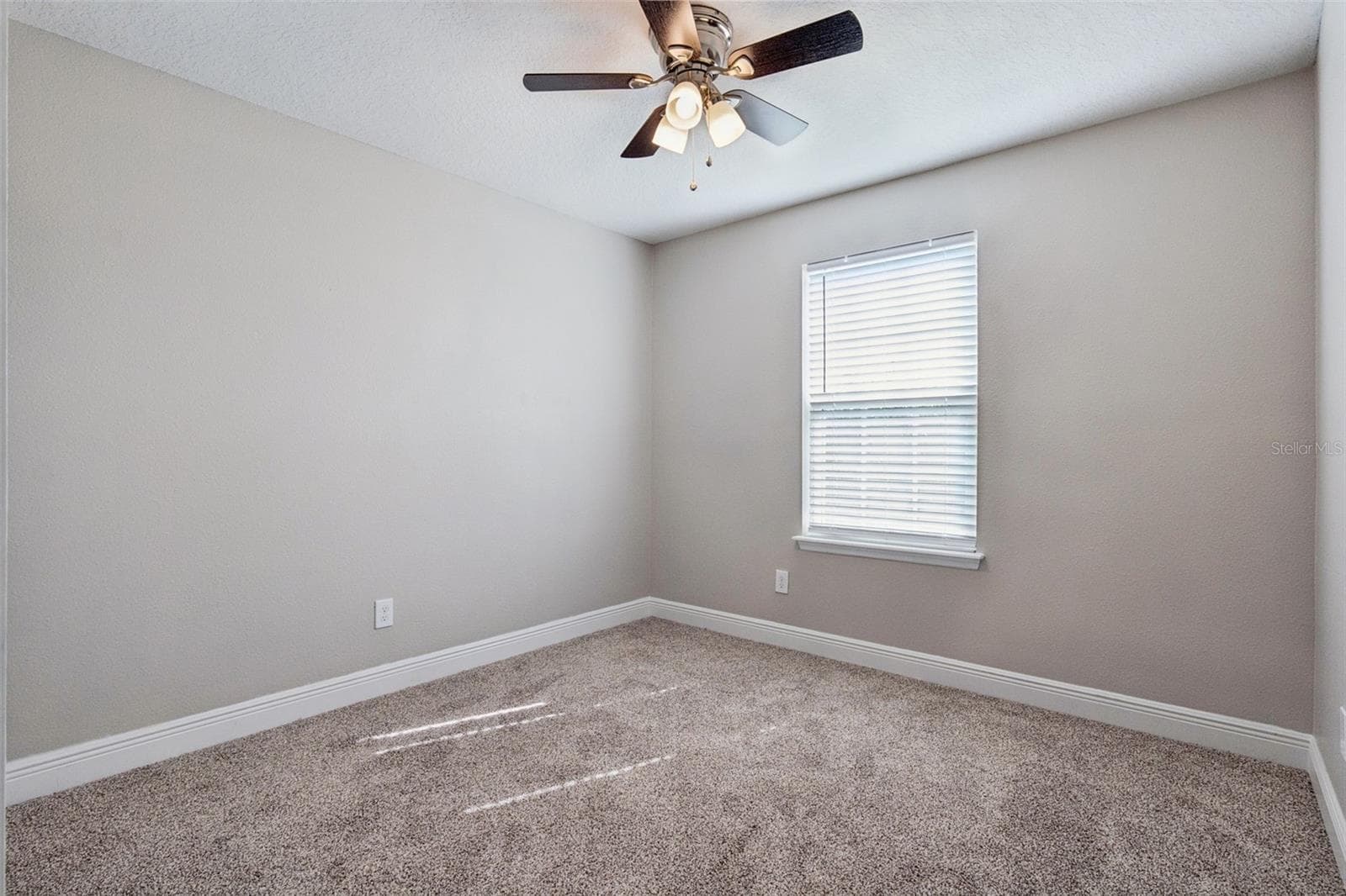 Single Family Residence at 3719 CRAWLEY DOWN LOOP, SANFORD, photo 23 of 43