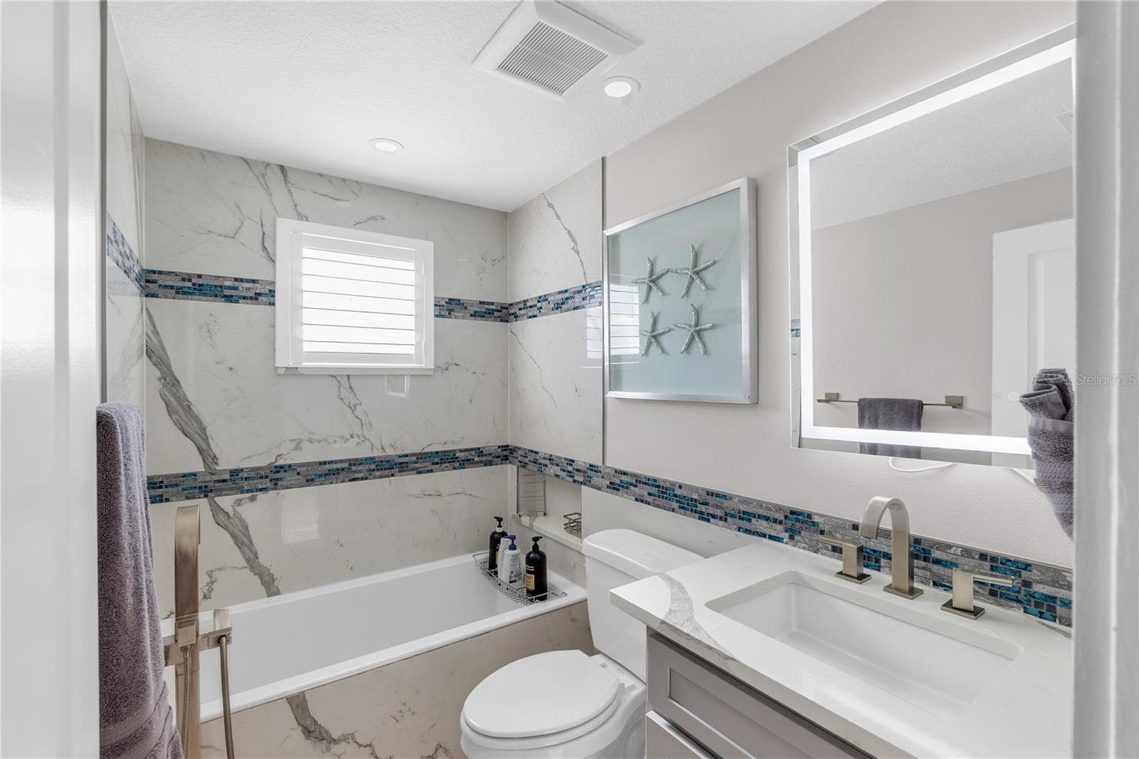 Single Family Residence at 765 SAINT JUDES DR N, LONGBOAT KEY, photo 15 of 56