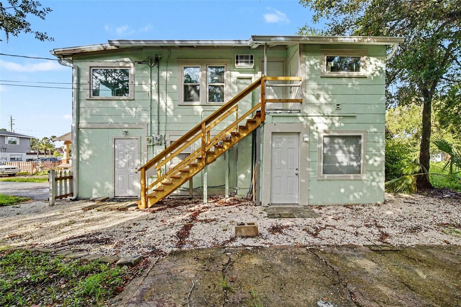 Half Duplex at 224 KINGSTON AVE, DAYTONA BEACH, photo 4 of 35