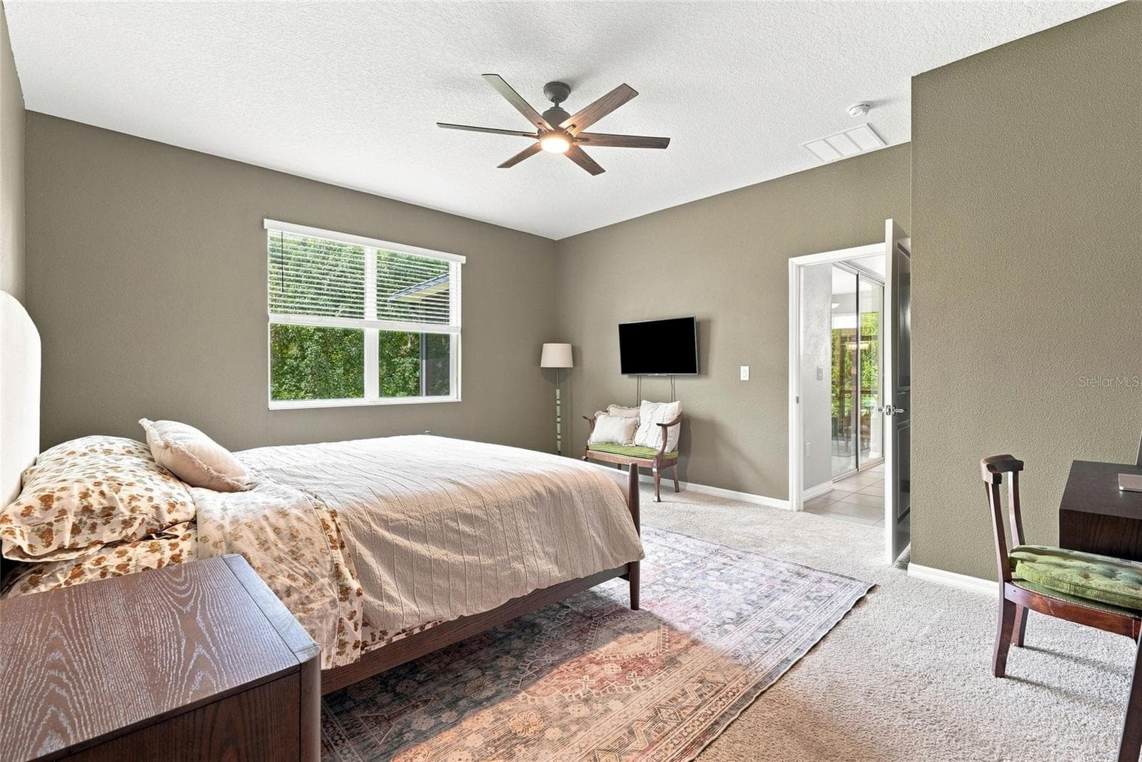 Single Family Residence at 12387 EASTPOINTE DR, DADE CITY, photo 5 of 22