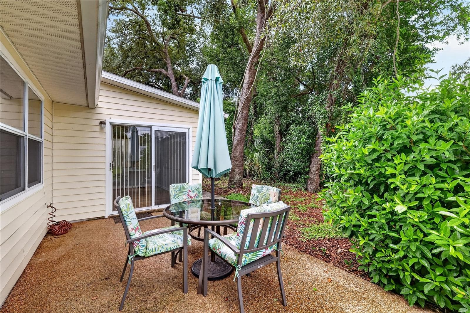 Sliders to Patio - 822 DUNDEE CIR, LEESBURG