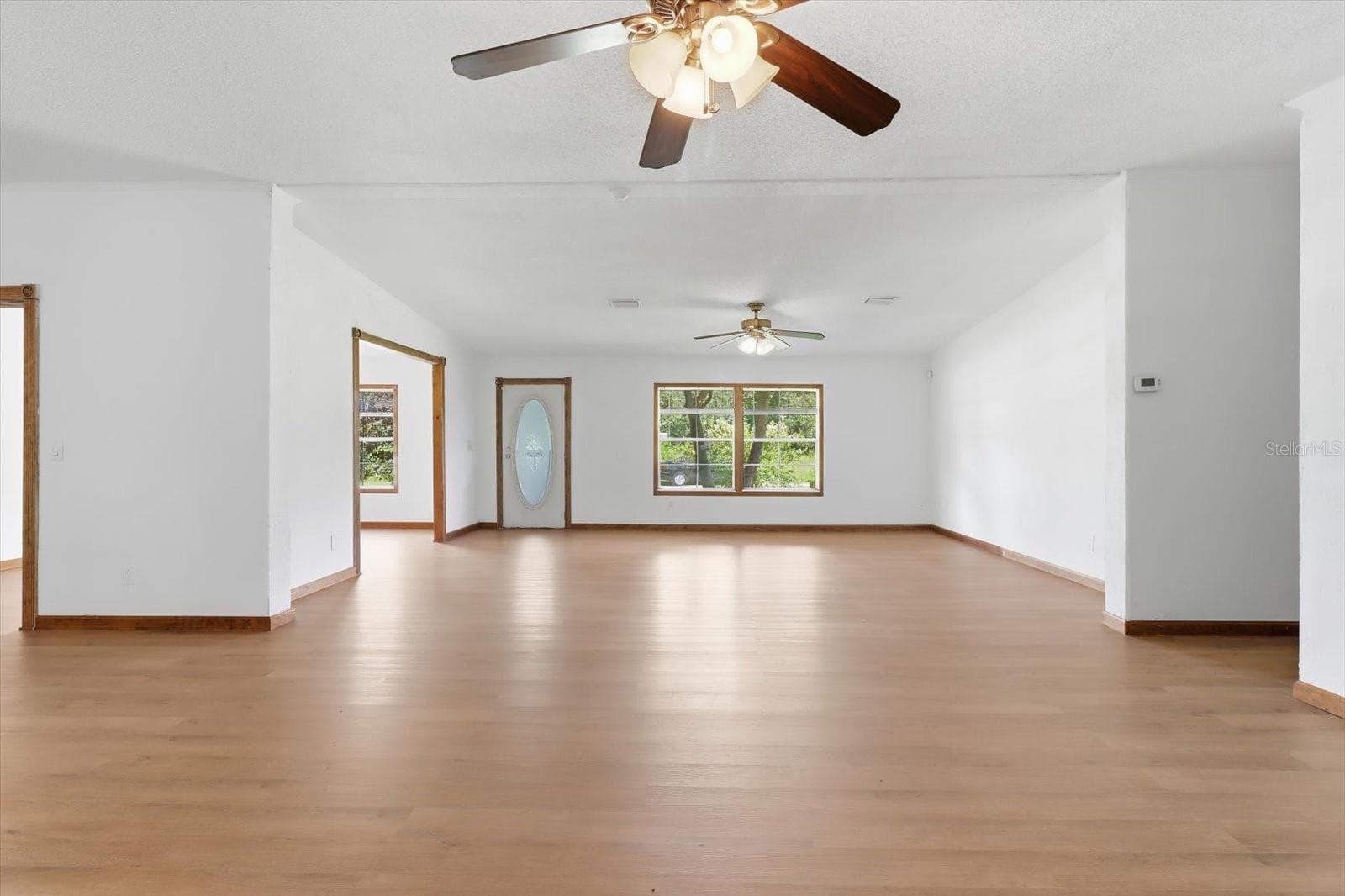 Manufactured Home at 3390 SE 146TH LN, SUMMERFIELD, photo 5 of 48