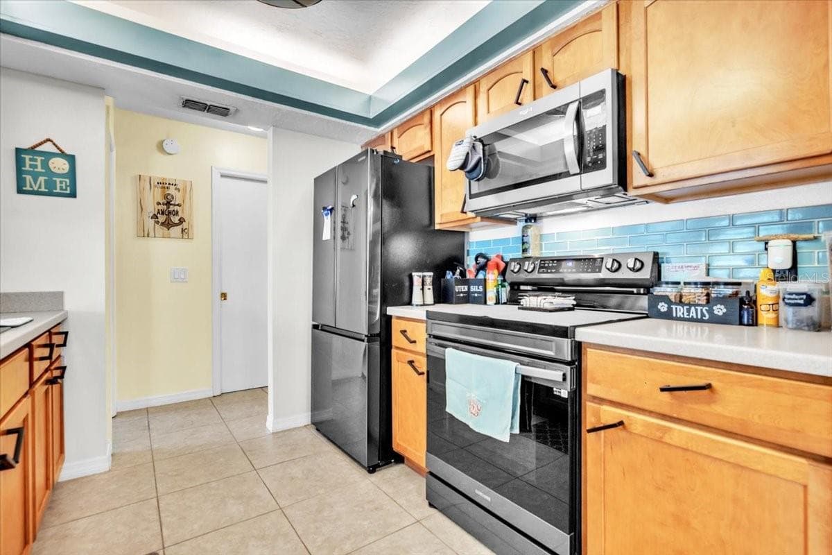Single Family Residence at 766 SIDNEY TER, PORT CHARLOTTE, photo 12 of 37