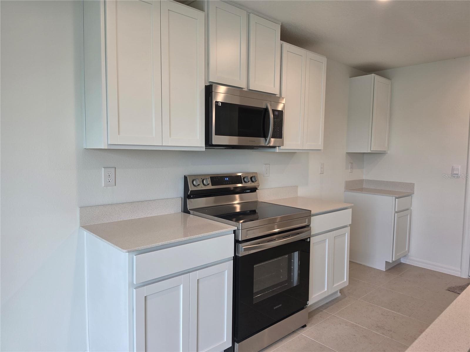 Gorgeous Kitchen - 3889 BLUETHREAD WAY, POINCIANA