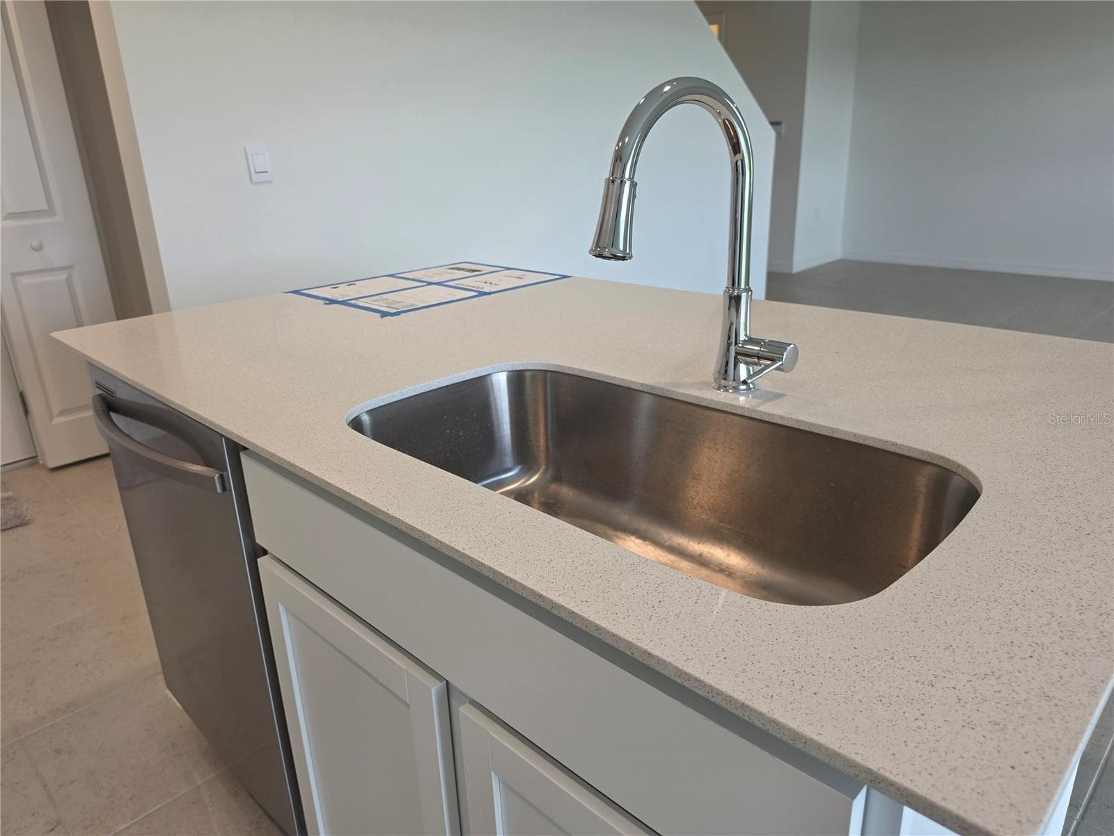 Island with quartz countertops - 3889 BLUETHREAD WAY, POINCIANA