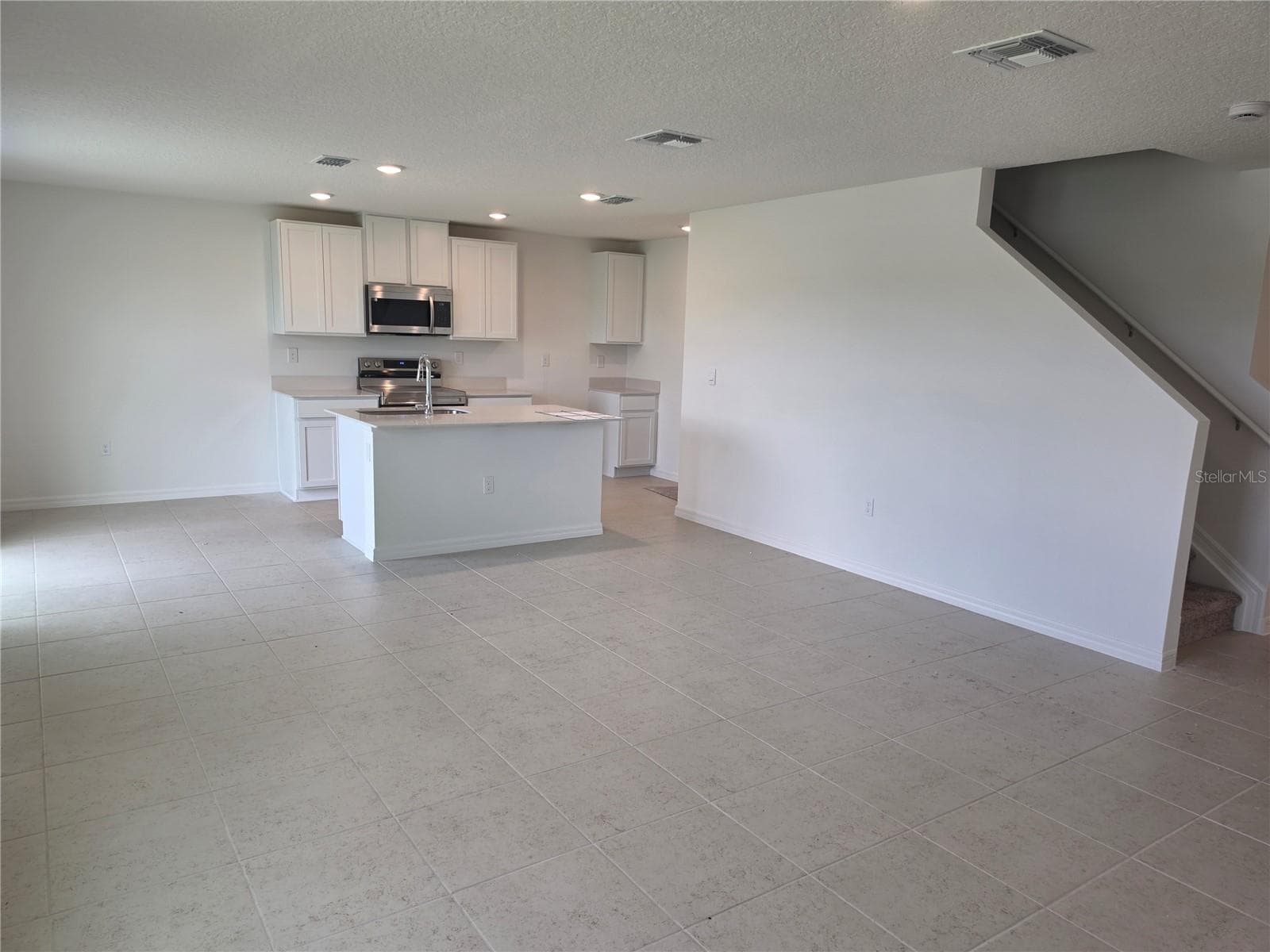 Great Room and dining nook - 3889 BLUETHREAD WAY, POINCIANA