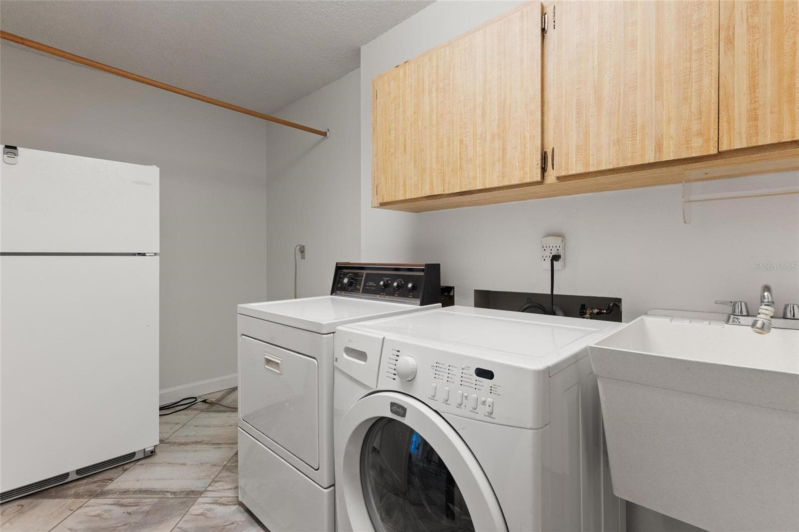 Spacious Laundry Room - 2784 HEATHERWOOD CT, CLEARWATER