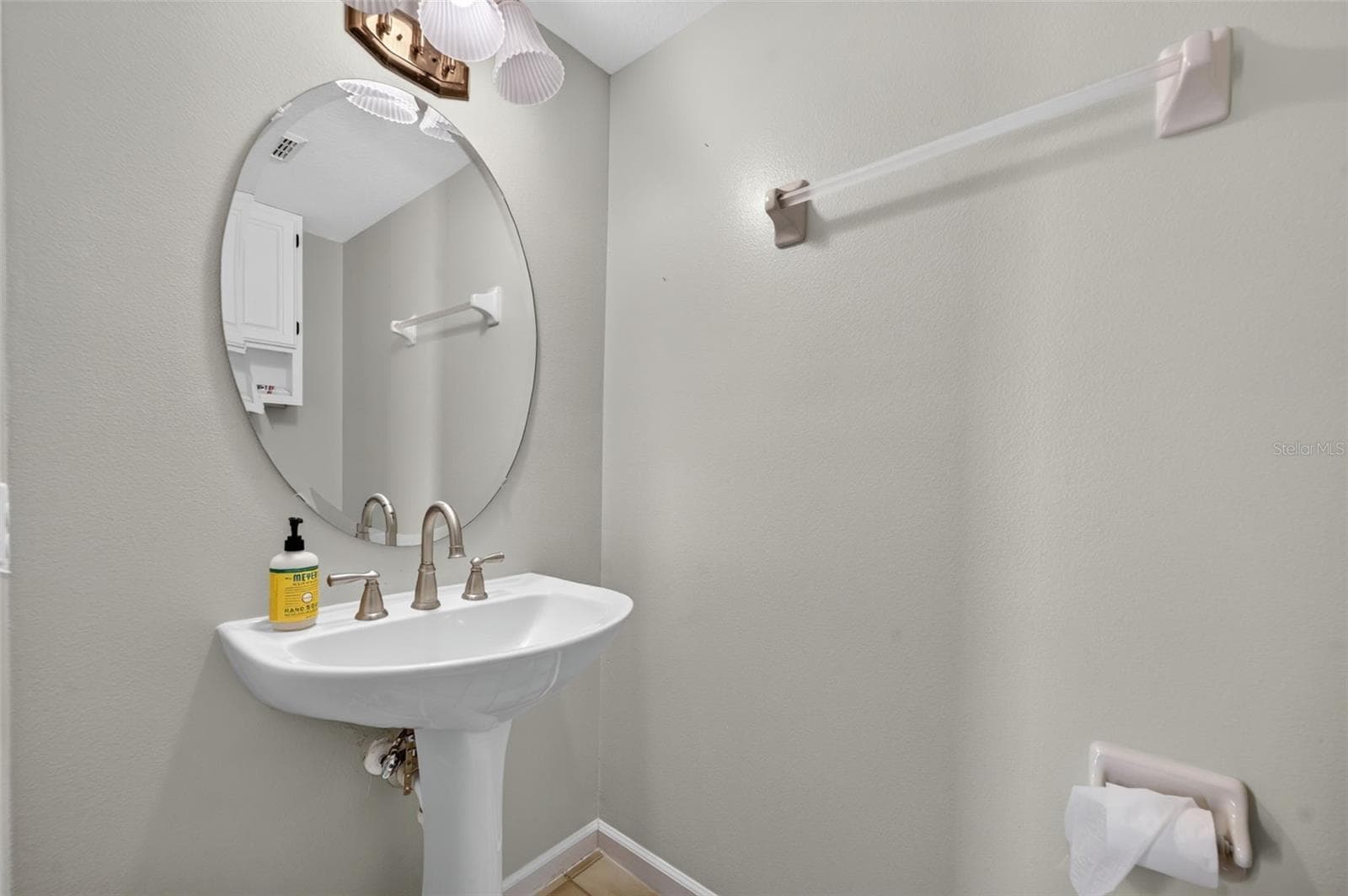 Half bath first floor - 3561 VENTURA CLUB CIR, ORLANDO