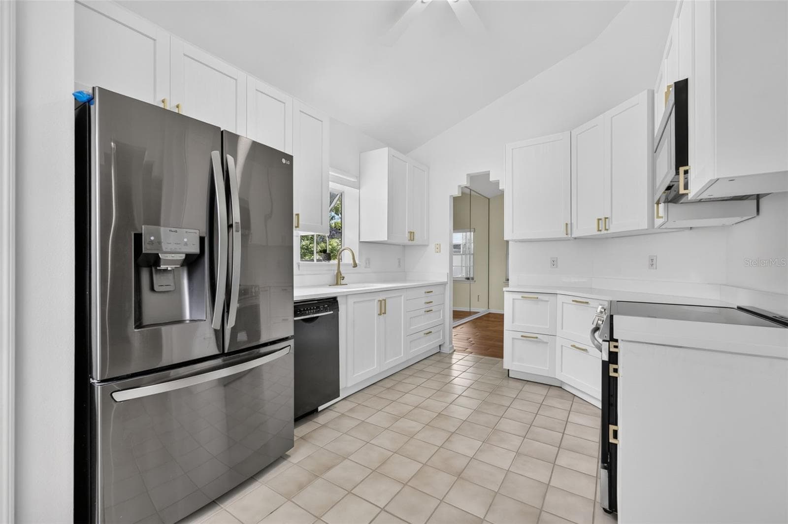 Single Family Residence at 3561 VENTURA CLUB CIR, ORLANDO, photo 15 of 42