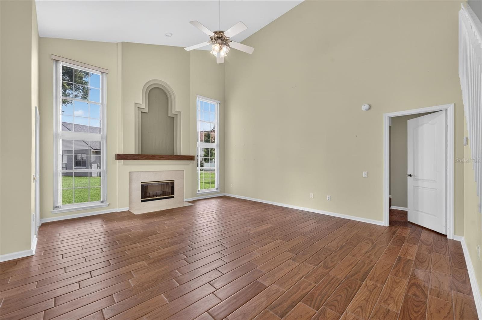 Single Family Residence at 3561 VENTURA CLUB CIR, ORLANDO, photo 5 of 42