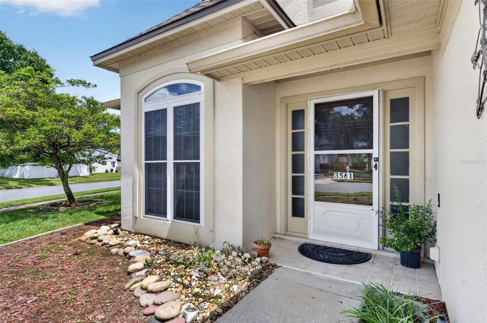 Single Family Residence at 3561 VENTURA CLUB CIR, ORLANDO, photo 2 of 42