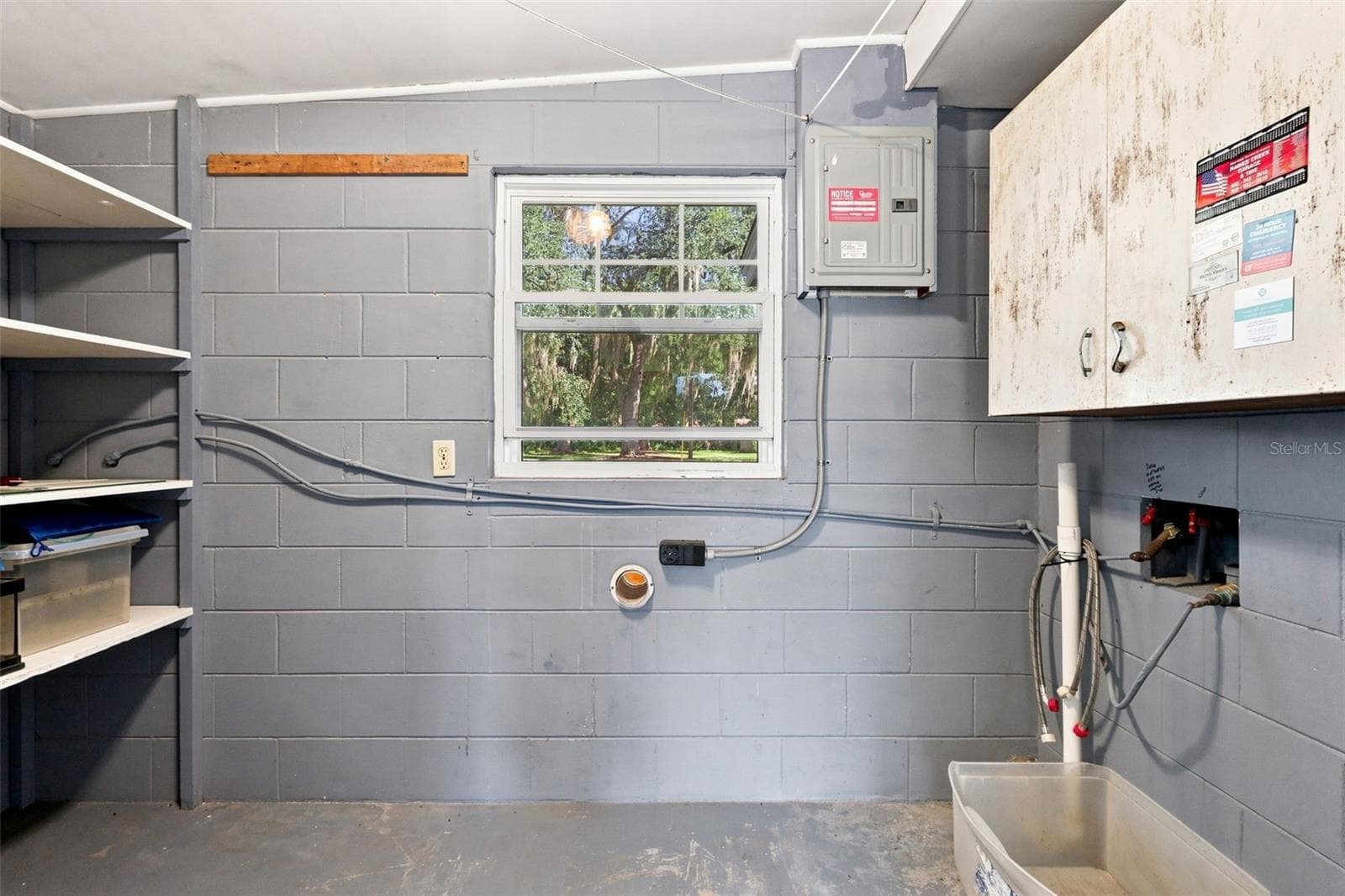 Exterior Laundry Room - 10345 N HAINES CREEK RD, LEESBURG