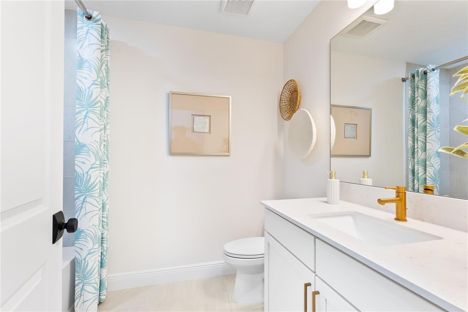 Bath:Photo description represents the model home of same floor plan. - 17836 BROADLEAF LOOP, VENICE