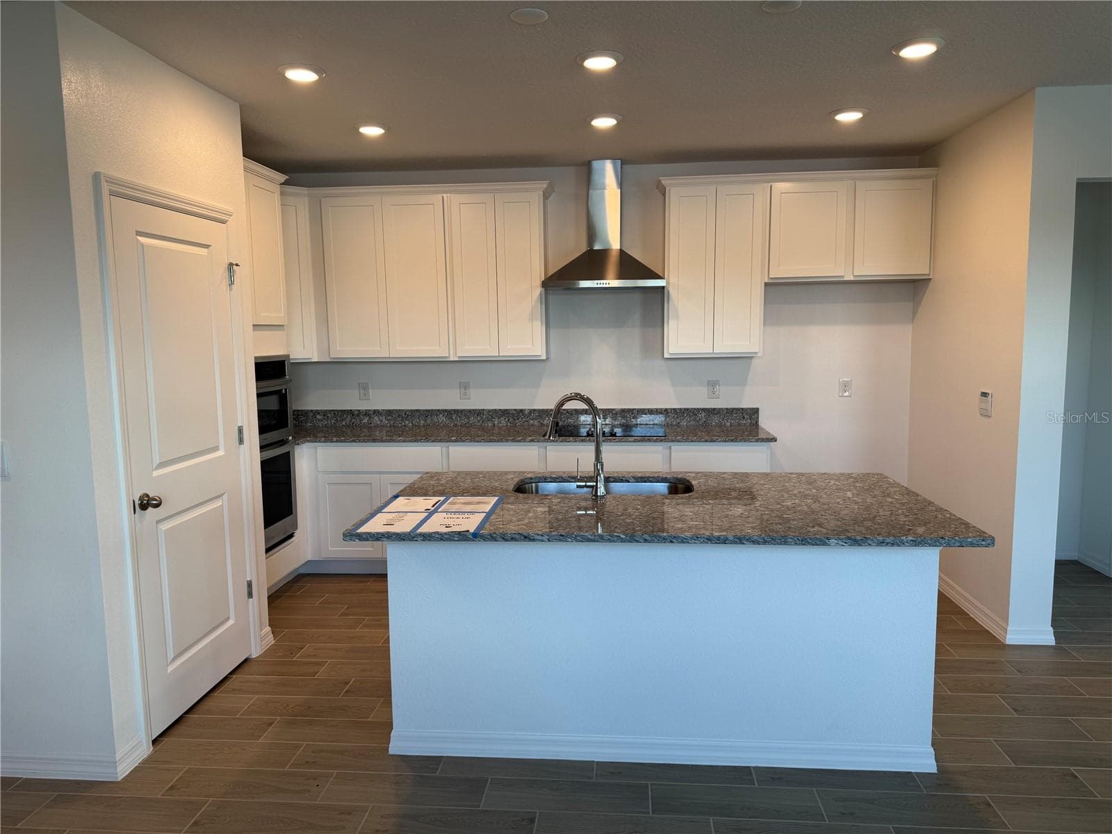 Gorgeous Gourmet Kitchen with double wall oven and cooktop - 4144 SILKTREE CT, POINCIANA