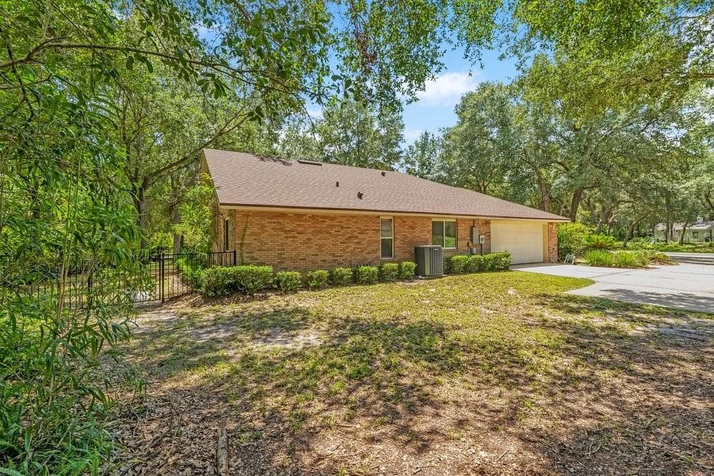 Single Family Residence at 288 CROOKED TREE TRL, DELAND, photo 3 of 36