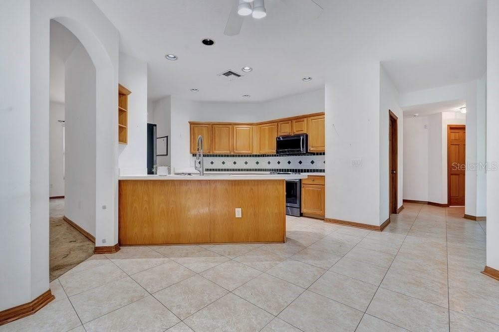 Single Family Residence at 288 CROOKED TREE TRL, DELAND, photo 9 of 36
