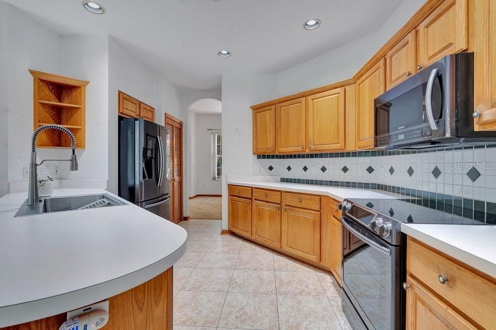 Single Family Residence at 288 CROOKED TREE TRL, DELAND, photo 11 of 36