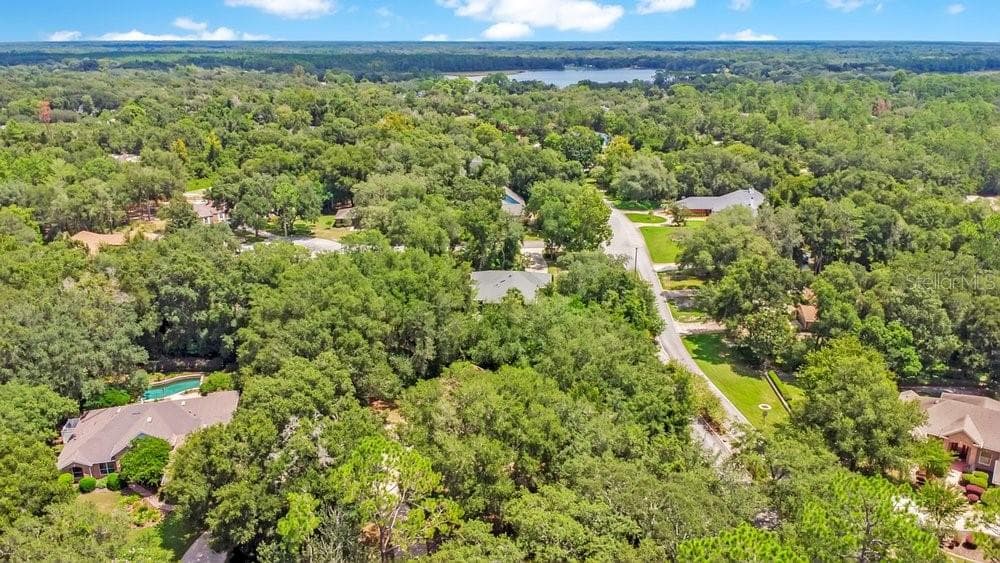 Single Family Residence at 288 CROOKED TREE TRL, DELAND, photo 32 of 36
