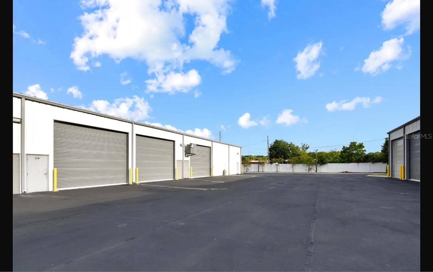 757 SAINT JOHNS BLUFF RD N #219