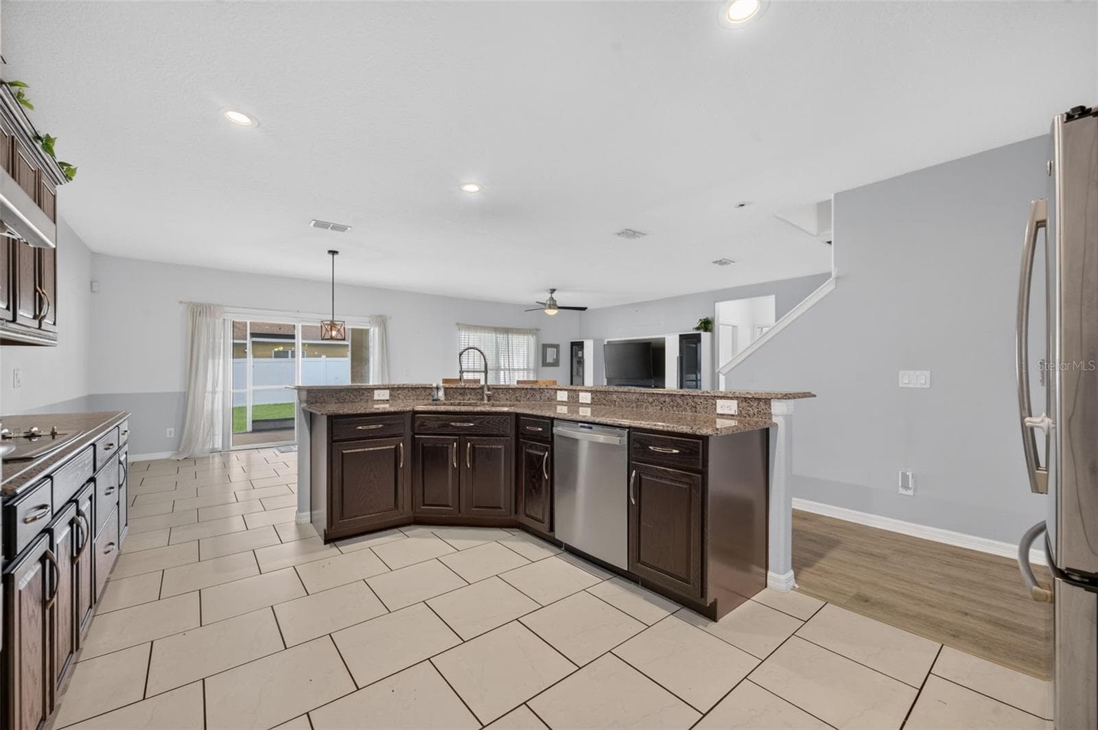 Single Family Residence at 10234 LENOX ST, CLERMONT, photo 13 of 44