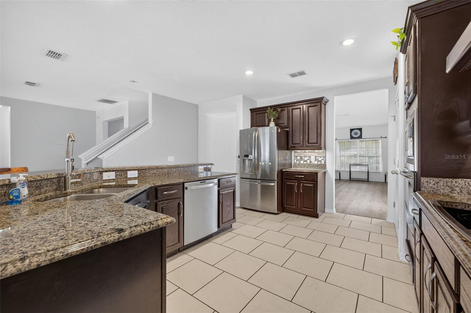 Single Family Residence at 10234 LENOX ST, CLERMONT, photo 15 of 44