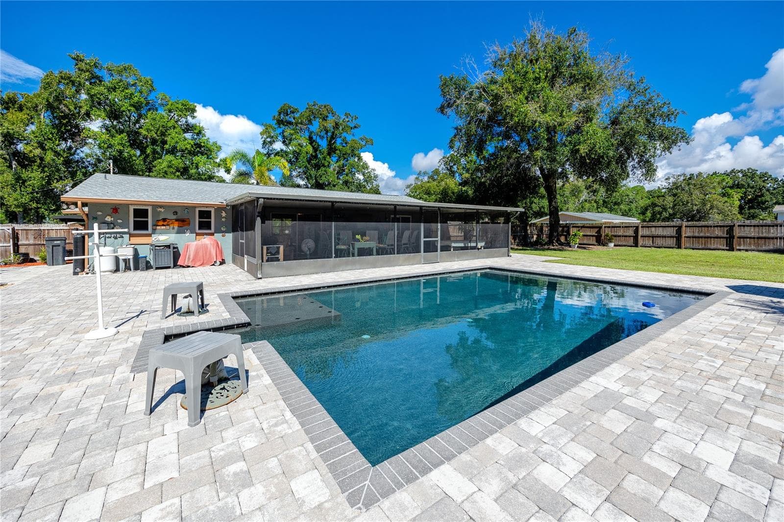 30 foot by 20 foot pool with lazy river jet-system! - 7913 BEASLEY RD, TAMPA