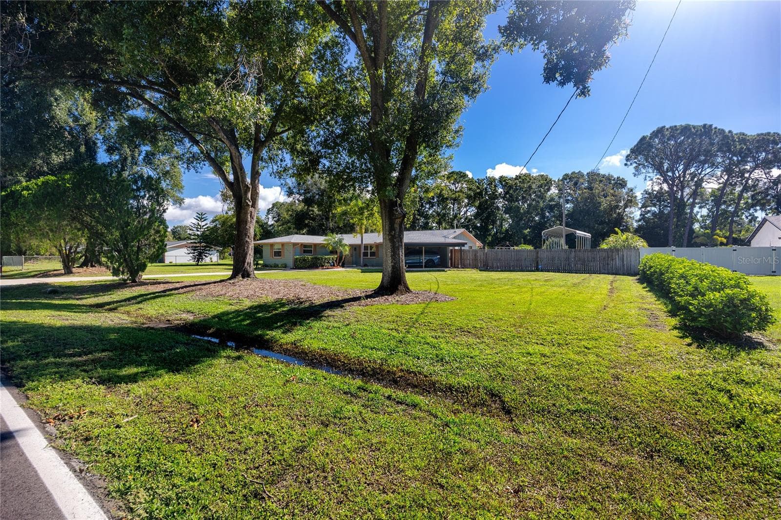 Single Family Residence at 7913 BEASLEY RD, TAMPA, photo 40 of 54