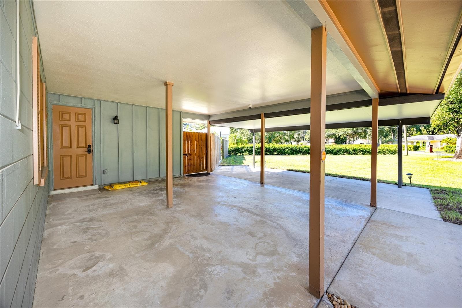 Single Family Residence at 7913 BEASLEY RD, TAMPA, photo 44 of 54