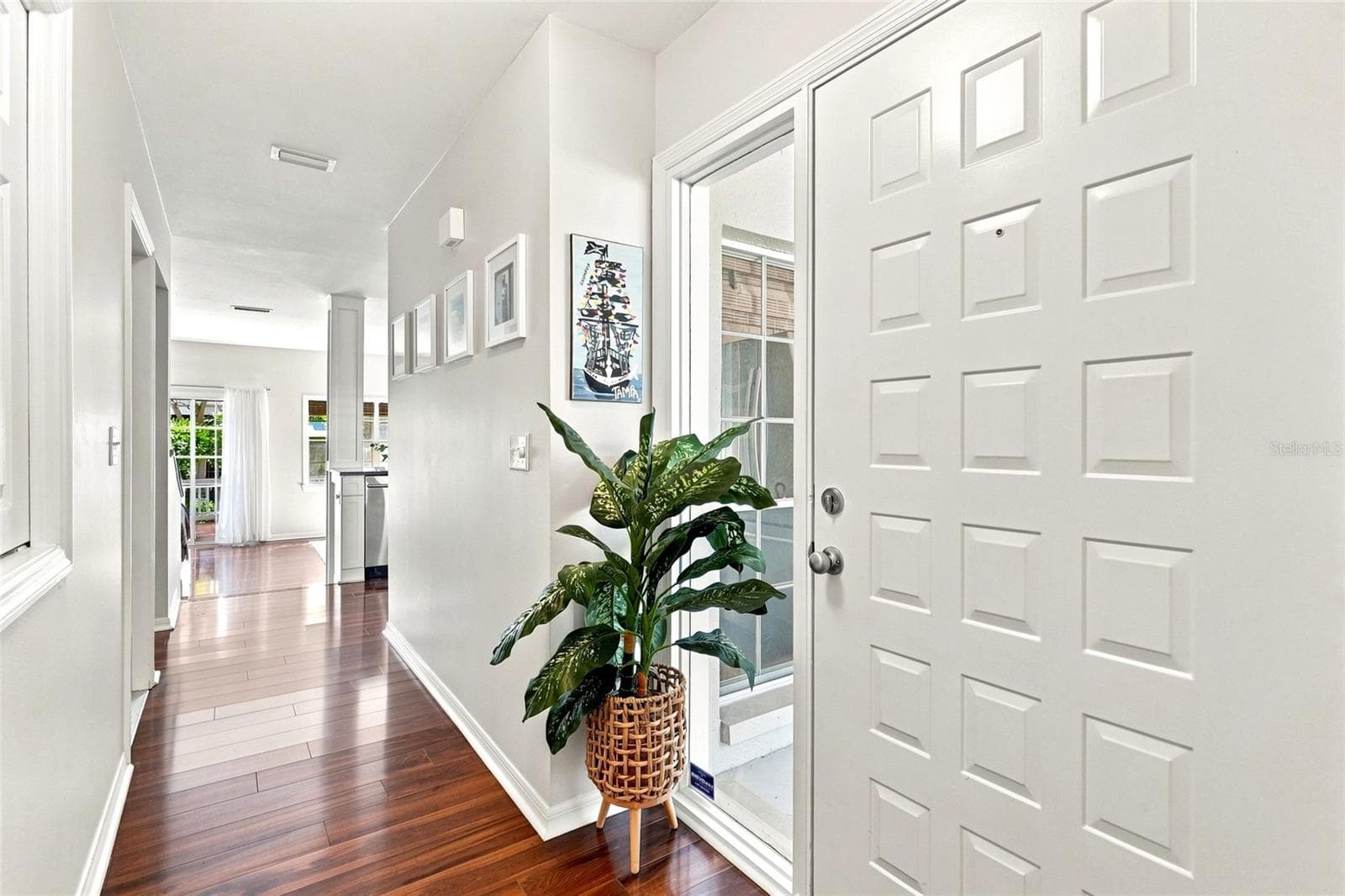 Townhouse at 5104 BAYSHORE BLVD, TAMPA, photo 3 of 40