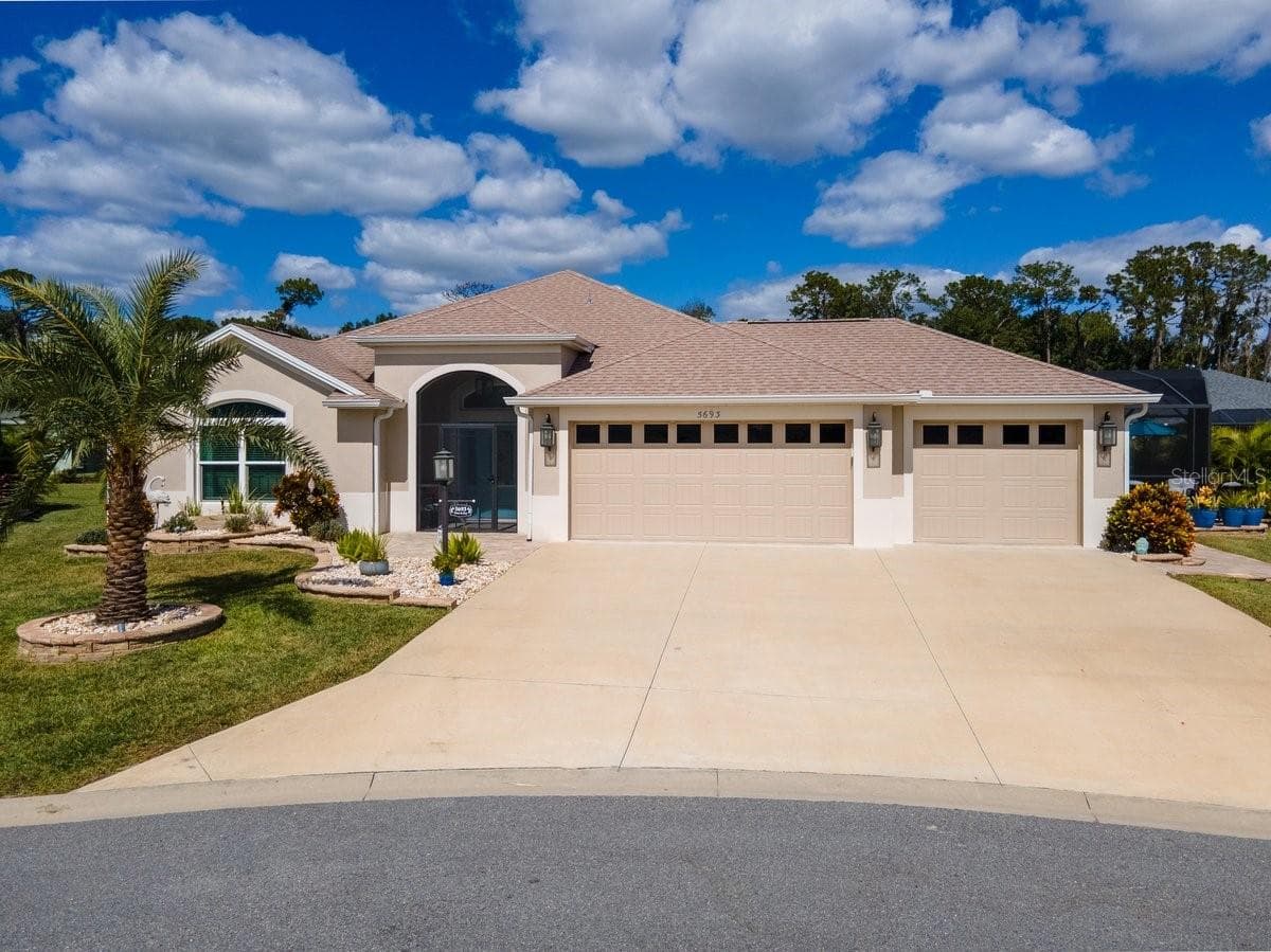 5693 BLANCHARD LN