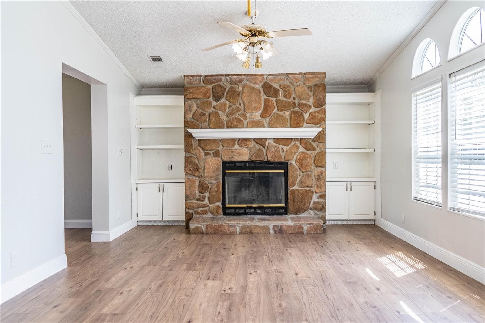 Family Room - 8045 ALTURAS BABSON PARK CUTOFF RD, BARTOW