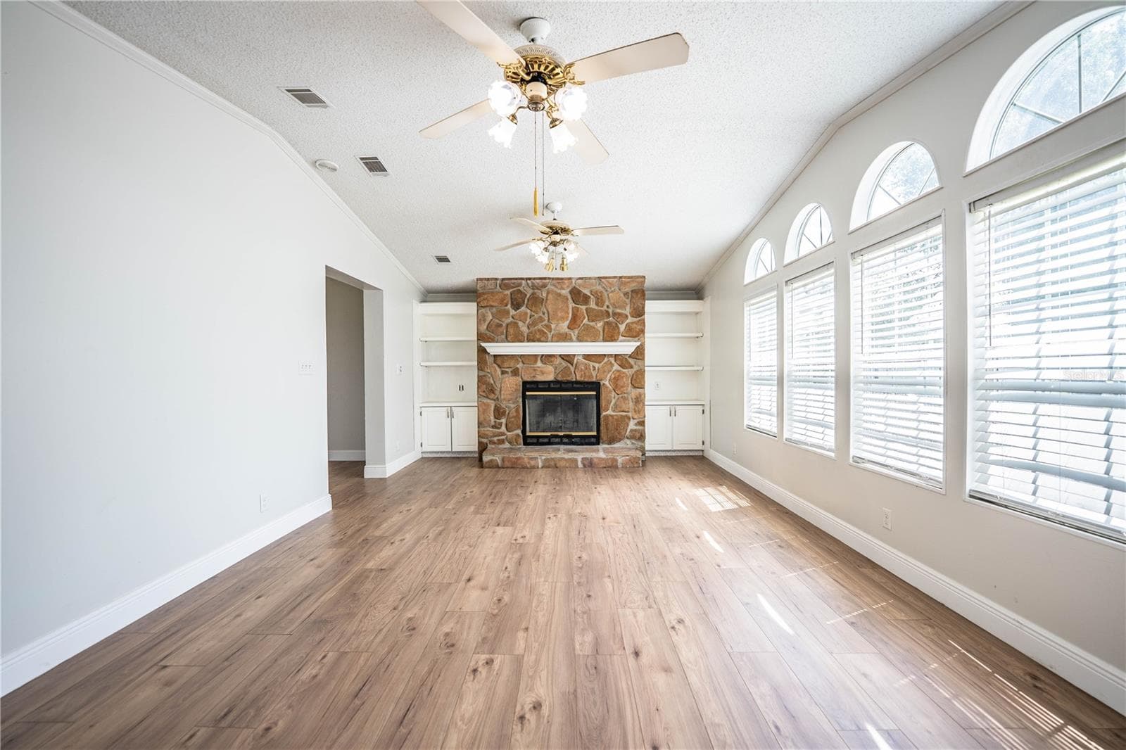 Family Room - 8045 ALTURAS BABSON PARK CUTOFF RD, BARTOW