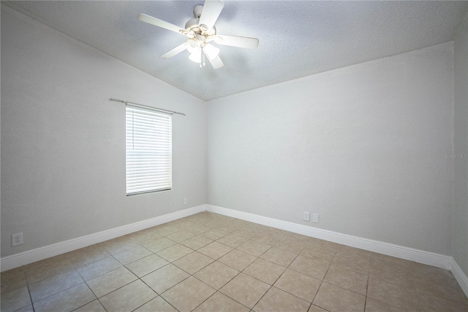 Guest bedroom - 8045 ALTURAS BABSON PARK CUTOFF RD, BARTOW
