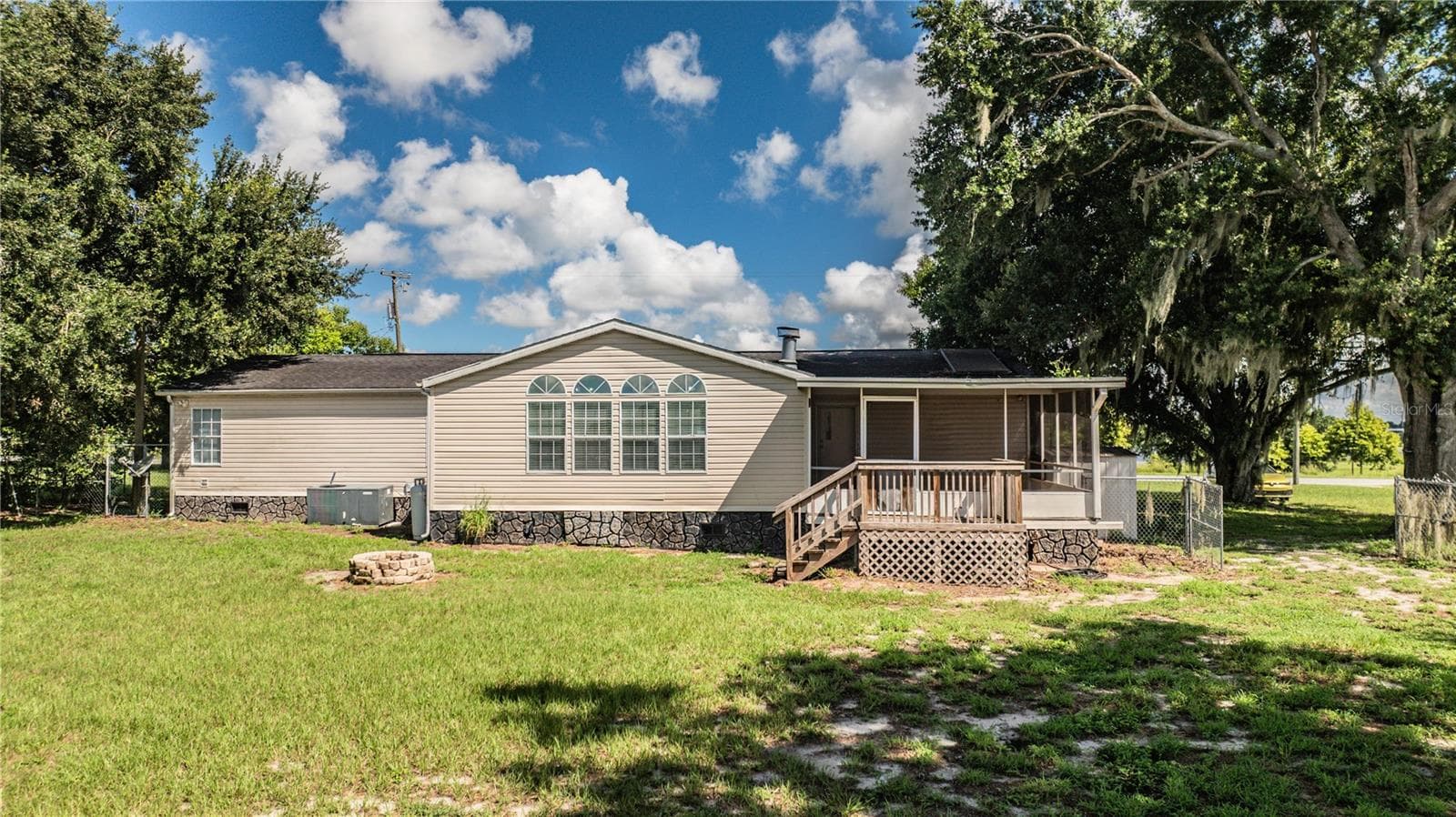 Back of house - 8045 ALTURAS BABSON PARK CUTOFF RD, BARTOW