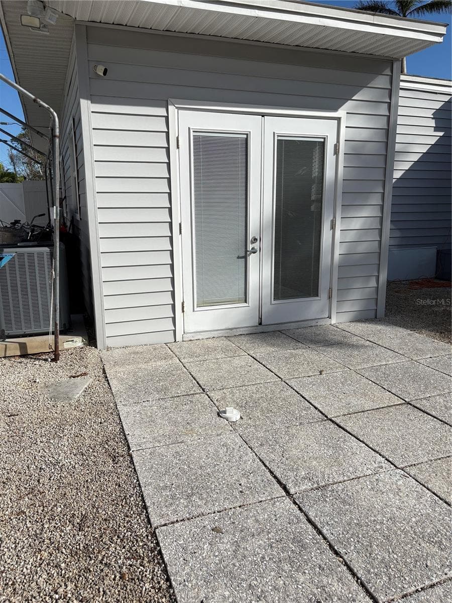 Single Family Residence at 5032 CALLE MINORGA, SARASOTA, photo 22 of 23