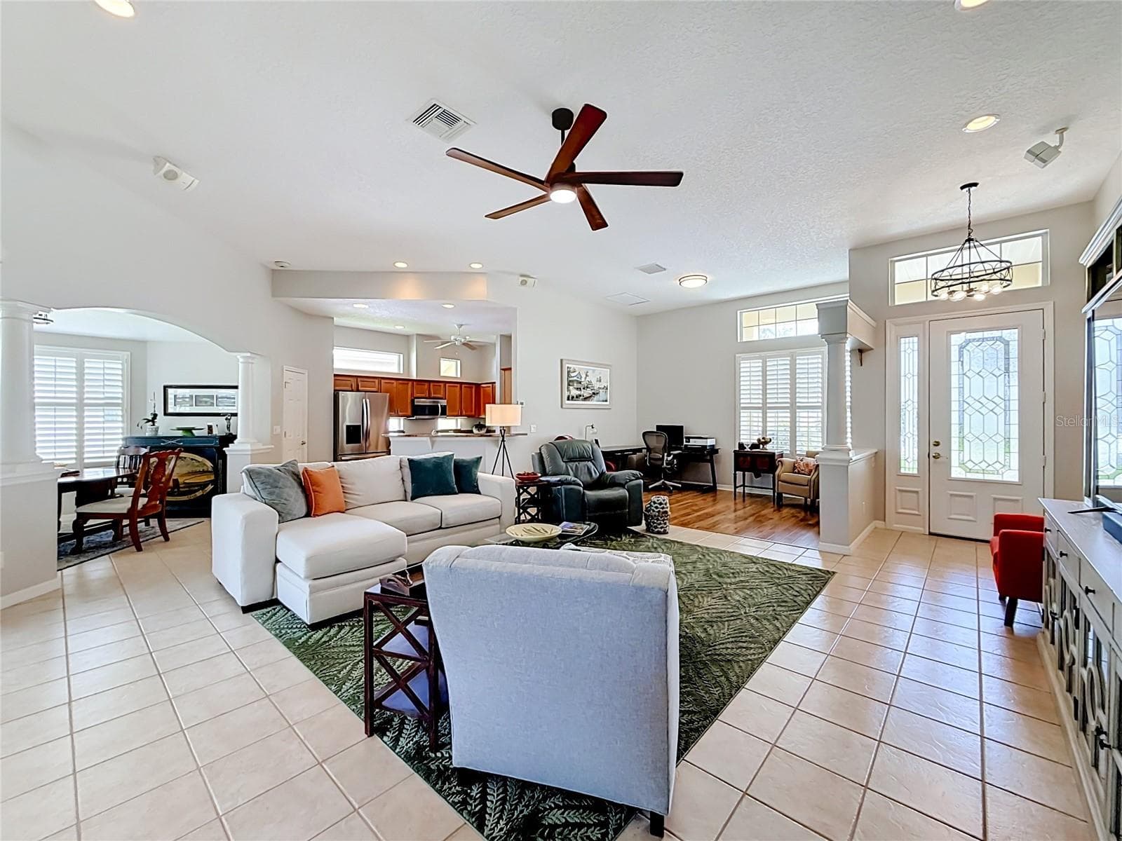 Furniture Negotiable - 5693 GULF STREAM STREET, TAVARES