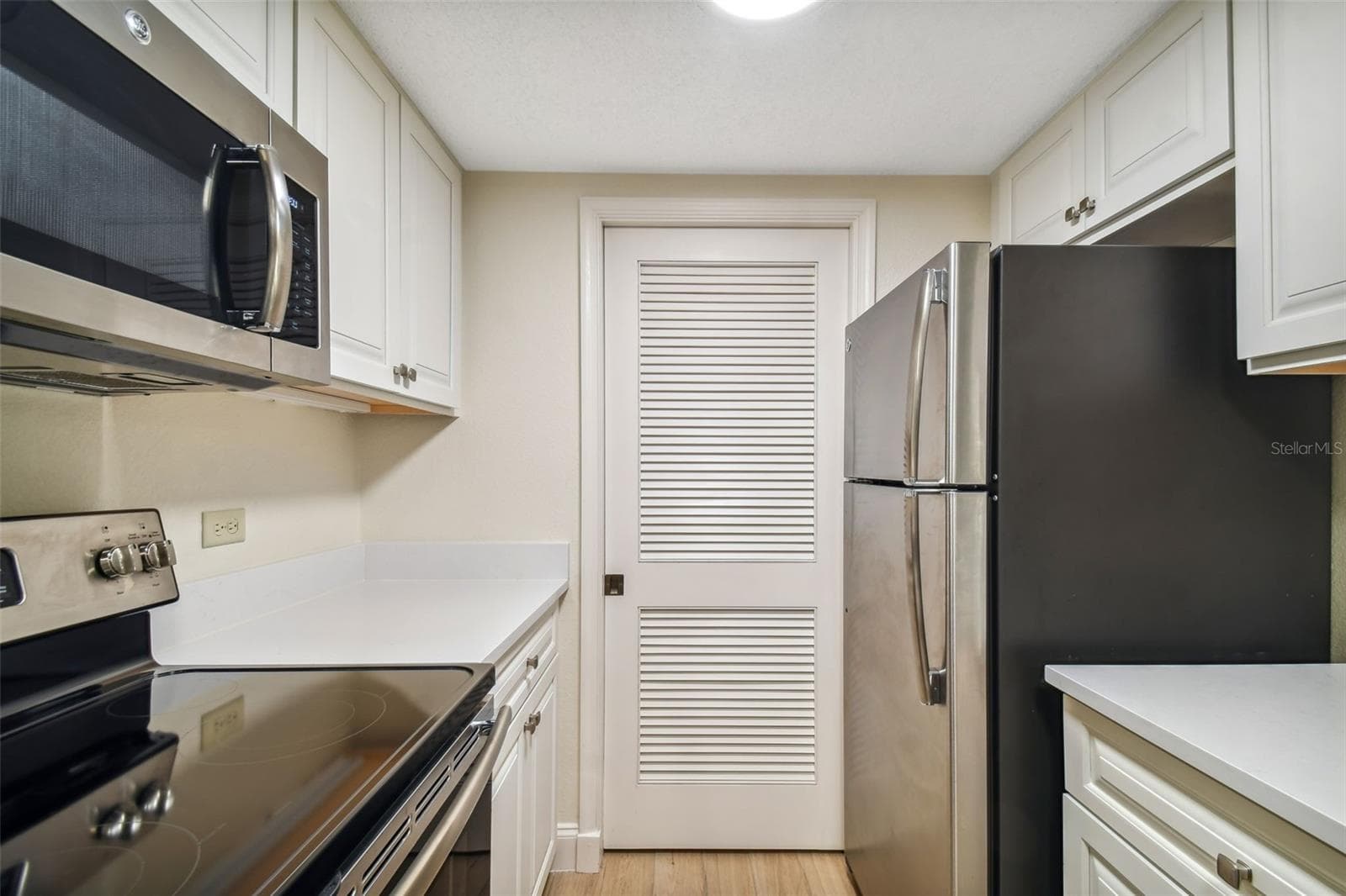 Condominium at 36750 US HIGHWAY 19 #24211, PALM HARBOR, photo 20 of 61