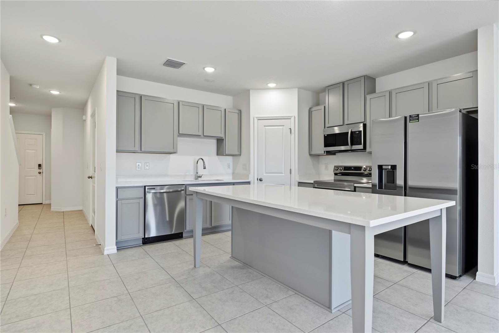 Townhouse at 3512 EAGLES CROSSING WAY, LAKELAND, photo 9 of 48